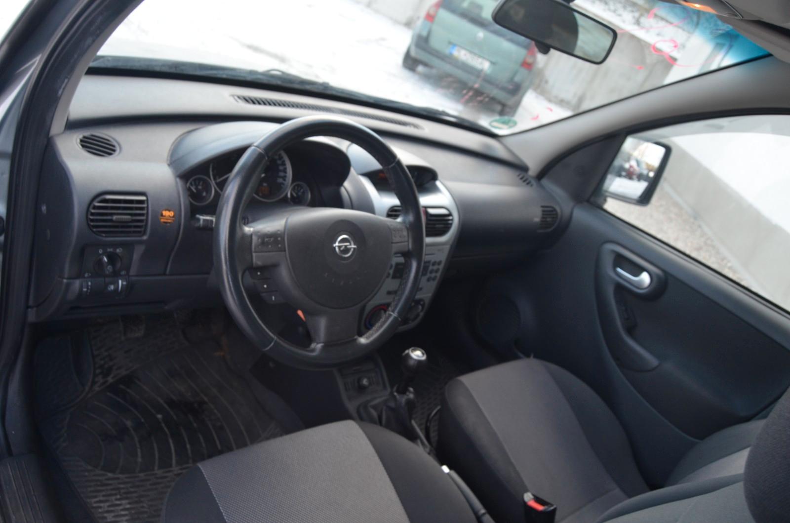 Opel Combo 2010 — photo 9