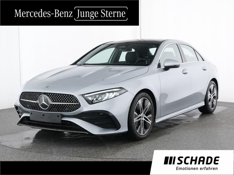 MERCEDES-BENZ A 200 AMG Line Advanced+Paket*Panorama*KameraLED