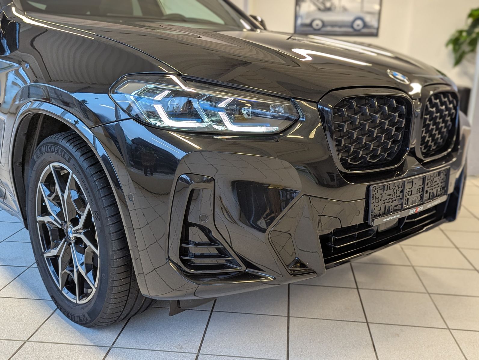 BMW X4 xDrive20i M-Sport Innov. ACC Laser Pano AHK - Image 9
