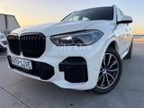 BMW X5 xDrive 45e*M PAKET*LUFT*NAV*LASER*AHK*HEAP!! - BMW X5: M Paket