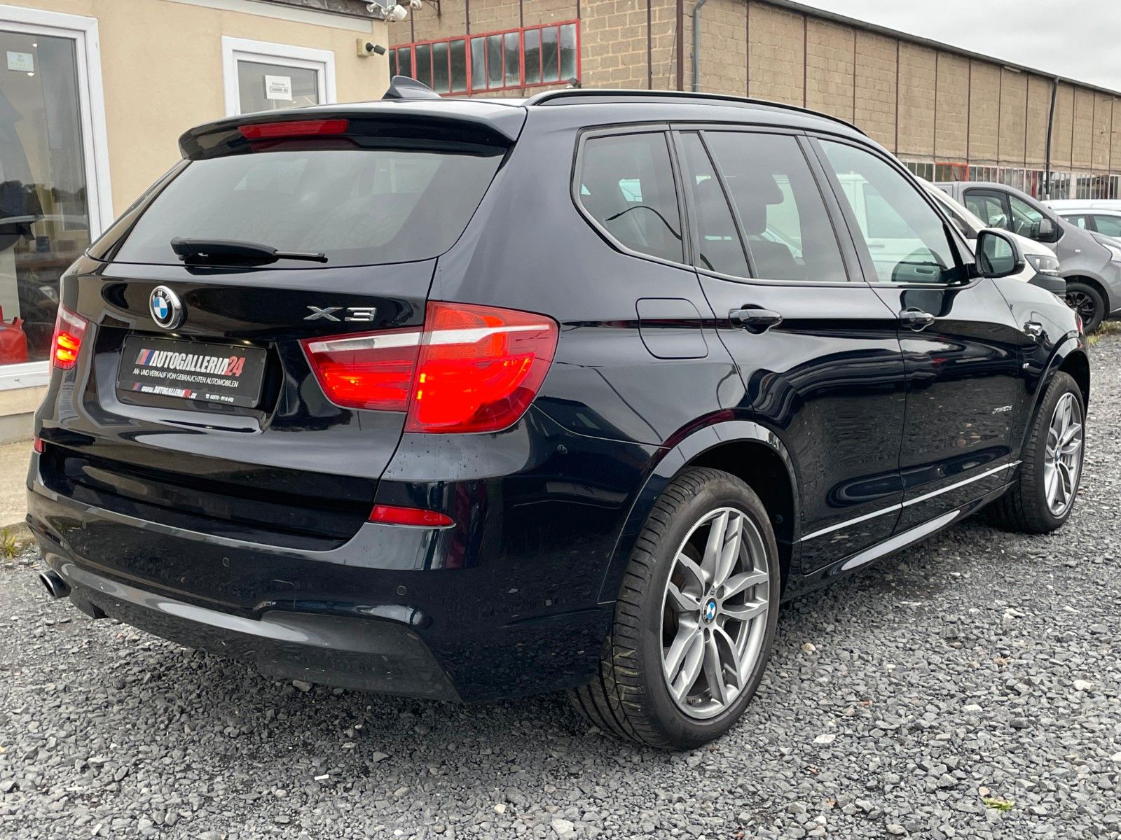 Fahrzeugabbildung BMW X3 xDrive20d Aut M SPORTPAKET HUD Navi Xenon Pan