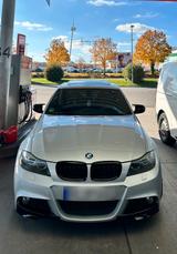 BMW e90 330i 272ps Automatik - BMW 330: 330i E90