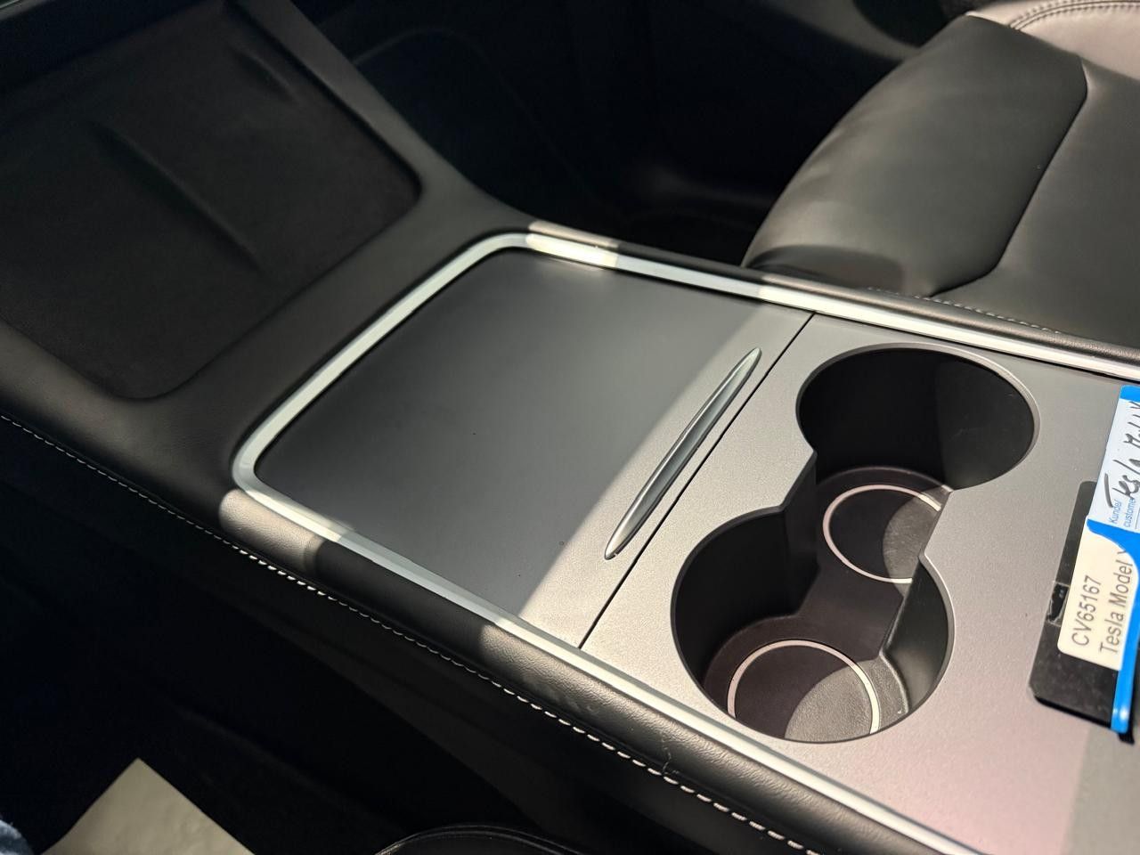 Tesla Model Y Long Range Dual AWD foto 19