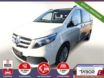 Mercedes V 220 - 1
