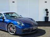 Porsche 992 - Porsche 992: Blau, Cabrio