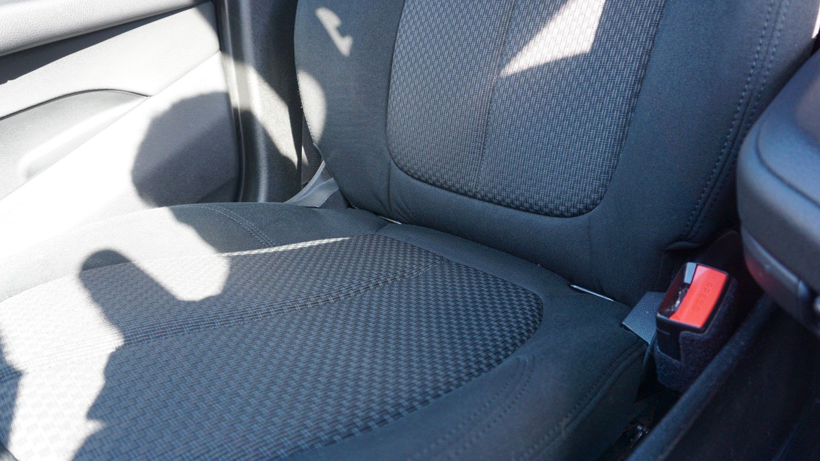 Fahrzeugabbildung BMW X1 xDrive 20i Advantage,PDC,Automatik,Scheckheft
