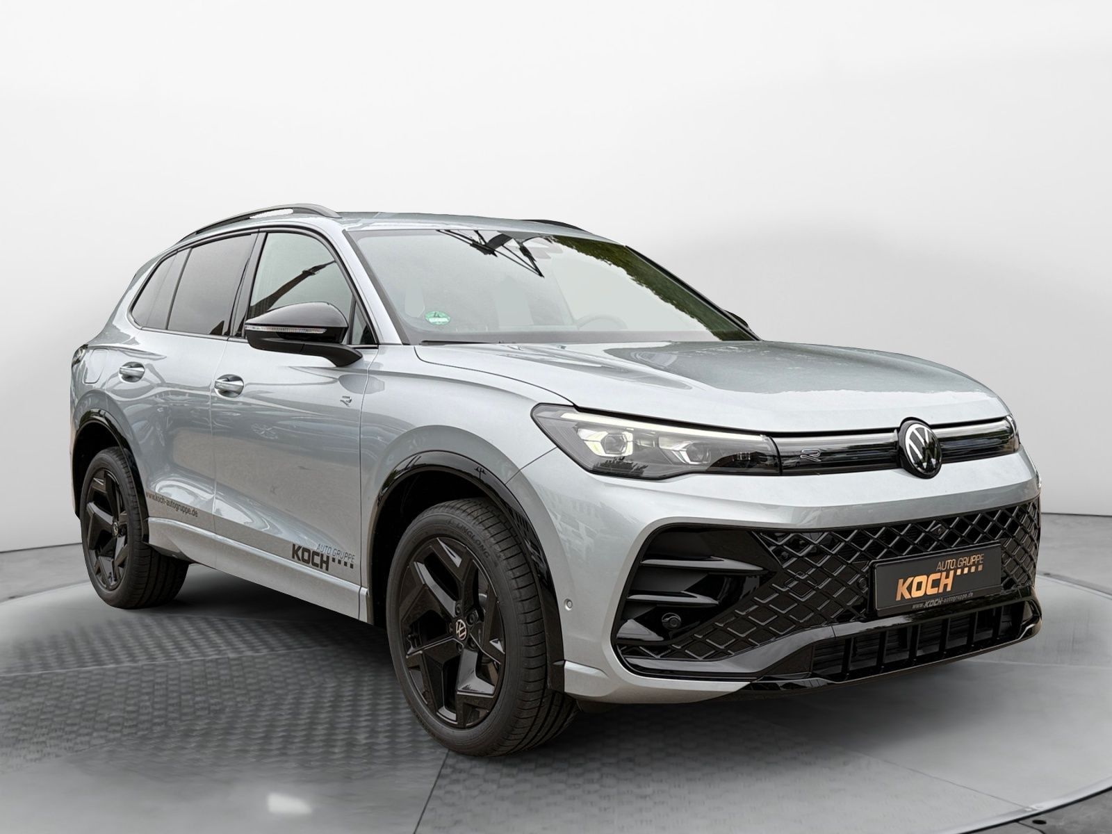 Volkswagen Tiguan 2.0TSI R-Line DSG 4M AHK HUD LED Navi foto 5