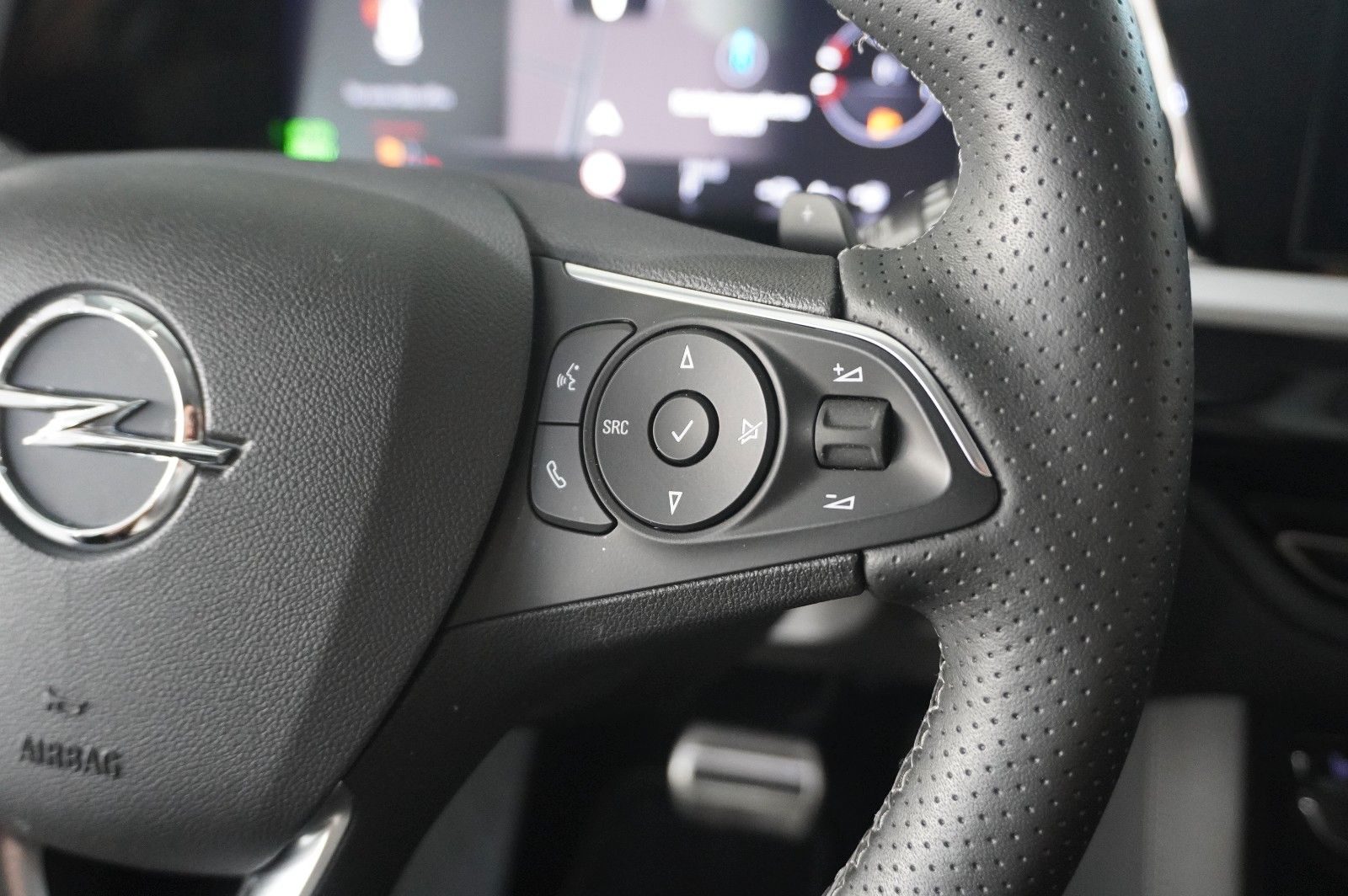 Fahrzeugabbildung Opel Grandland (X) 1.6T GSe 4HYBRID NAVI/LED/KAMERA