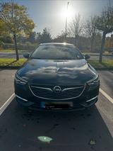 Opel Insignia - Turbo D - Opel Insignia Turbo mit Diesel-Antrieb