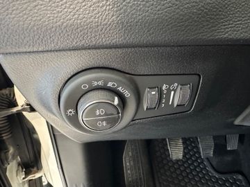 Bild 13 Jeep Compass Limited FWD