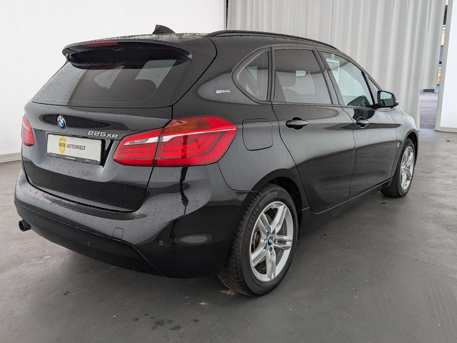 BMW 225xe AT Advantage LED+NAVI+SHZ+PDC+Autom./Klima