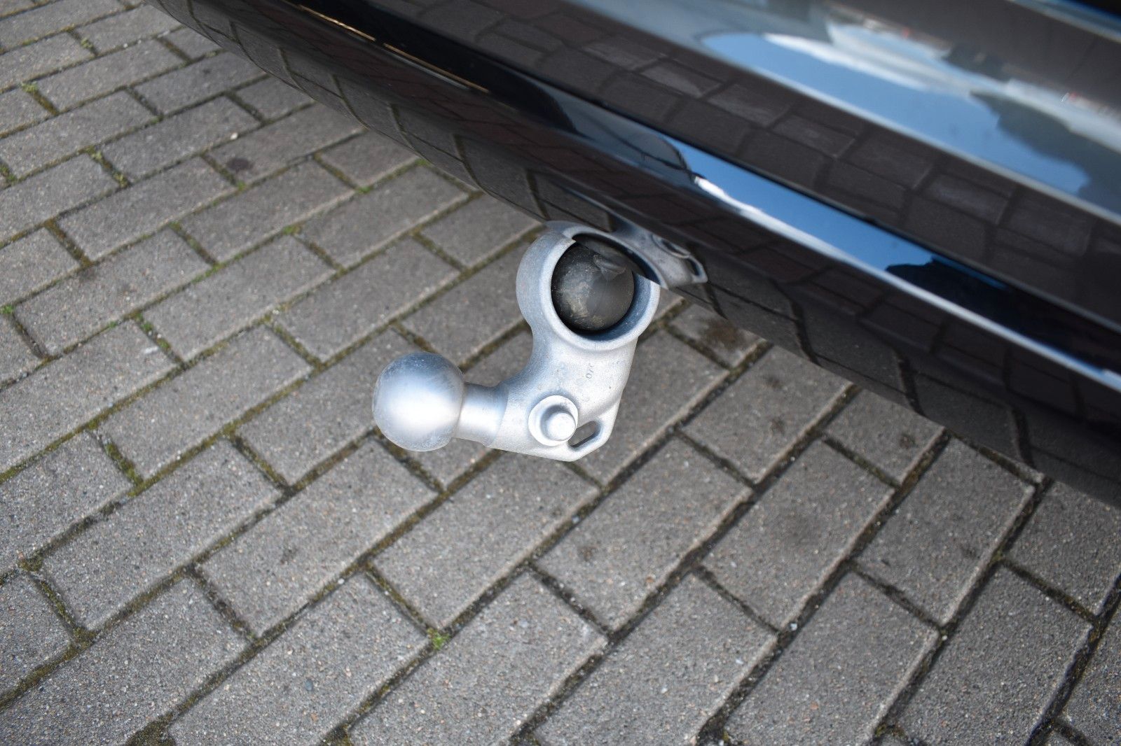 Fahrzeugabbildung Volvo XC60 B5 AWD Plus Dark*H&K*LUFT*360°* ACC*AHK