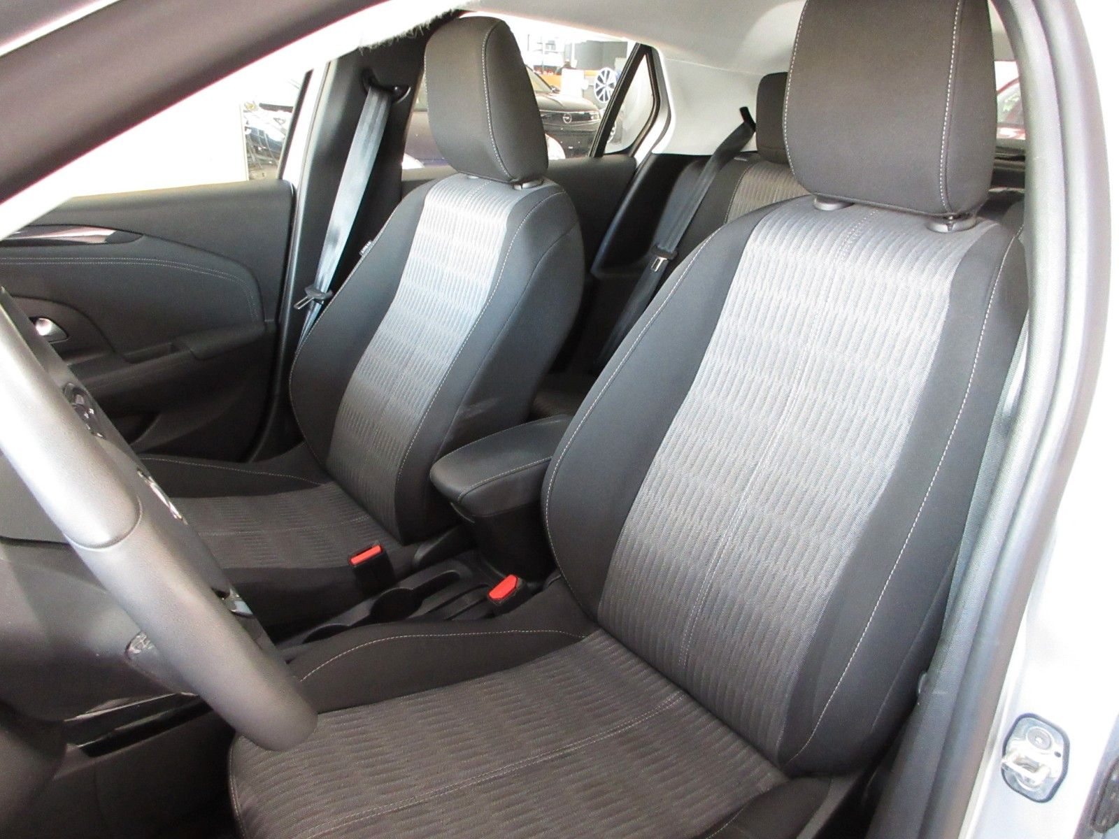 Fahrzeugabbildung Opel Corsa F Elegance 1.2T LED/NAVI/PDC/ALU