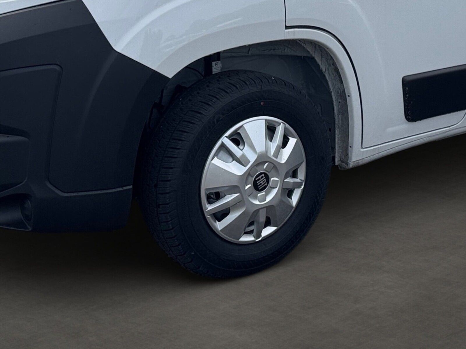 Fahrzeugabbildung Forster Livin Up FV599EBL Solar,Markise,RK