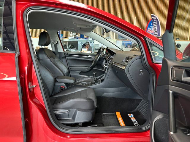 MYAUTOCENTER – Gebraucht- und Jahreswagen mit Werkstattservice in Pfaffenhofen Volkswagen Golf *SPORT-Fahrwerk*Tempo*Keyless*MassageSitze*