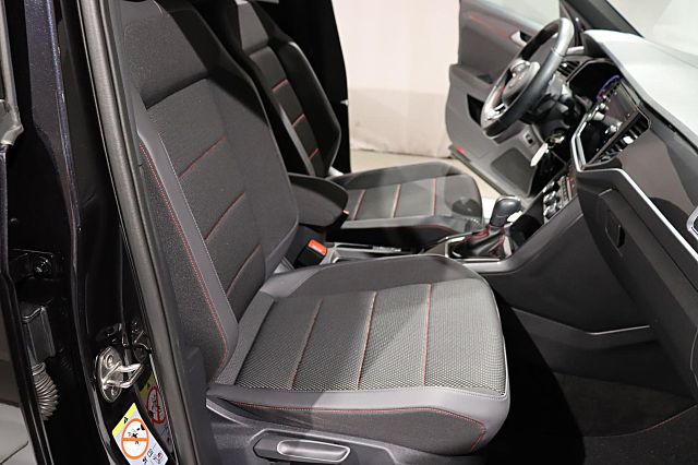 T-Roc Sport 1.5 TSI DSG ACC NAVI SHZ SPORTFW el.