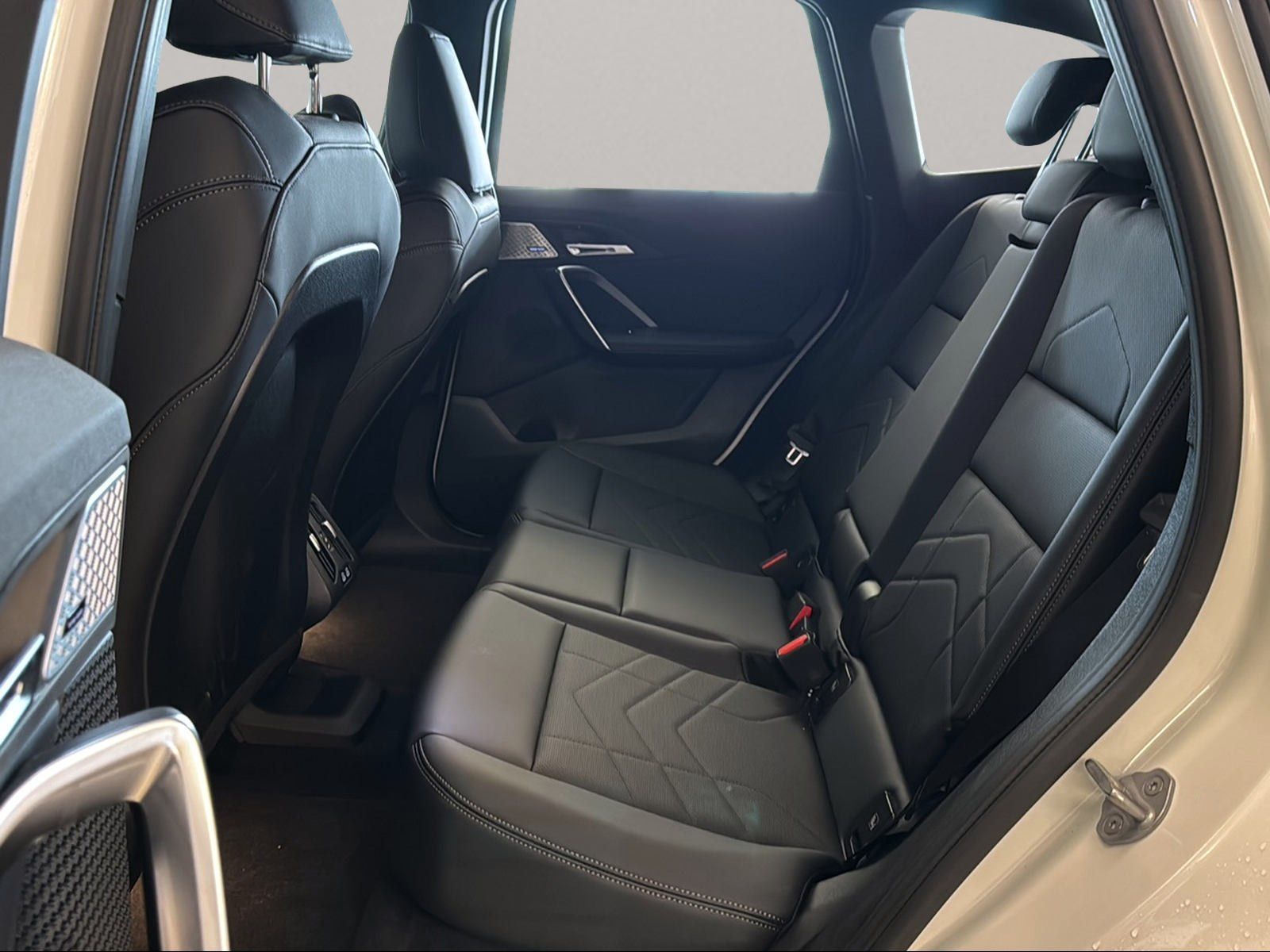 BMW iX1 - Bild 9