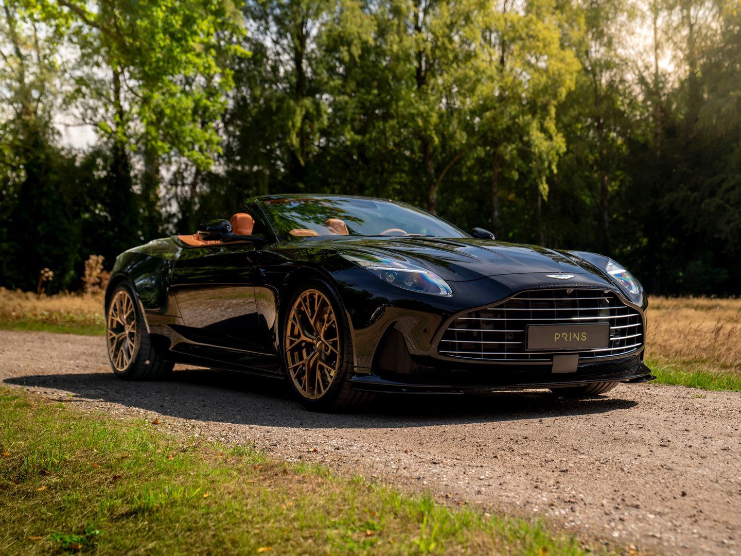 Aston Martin DB12 Volante 4.0 V8 | export price imagem 2