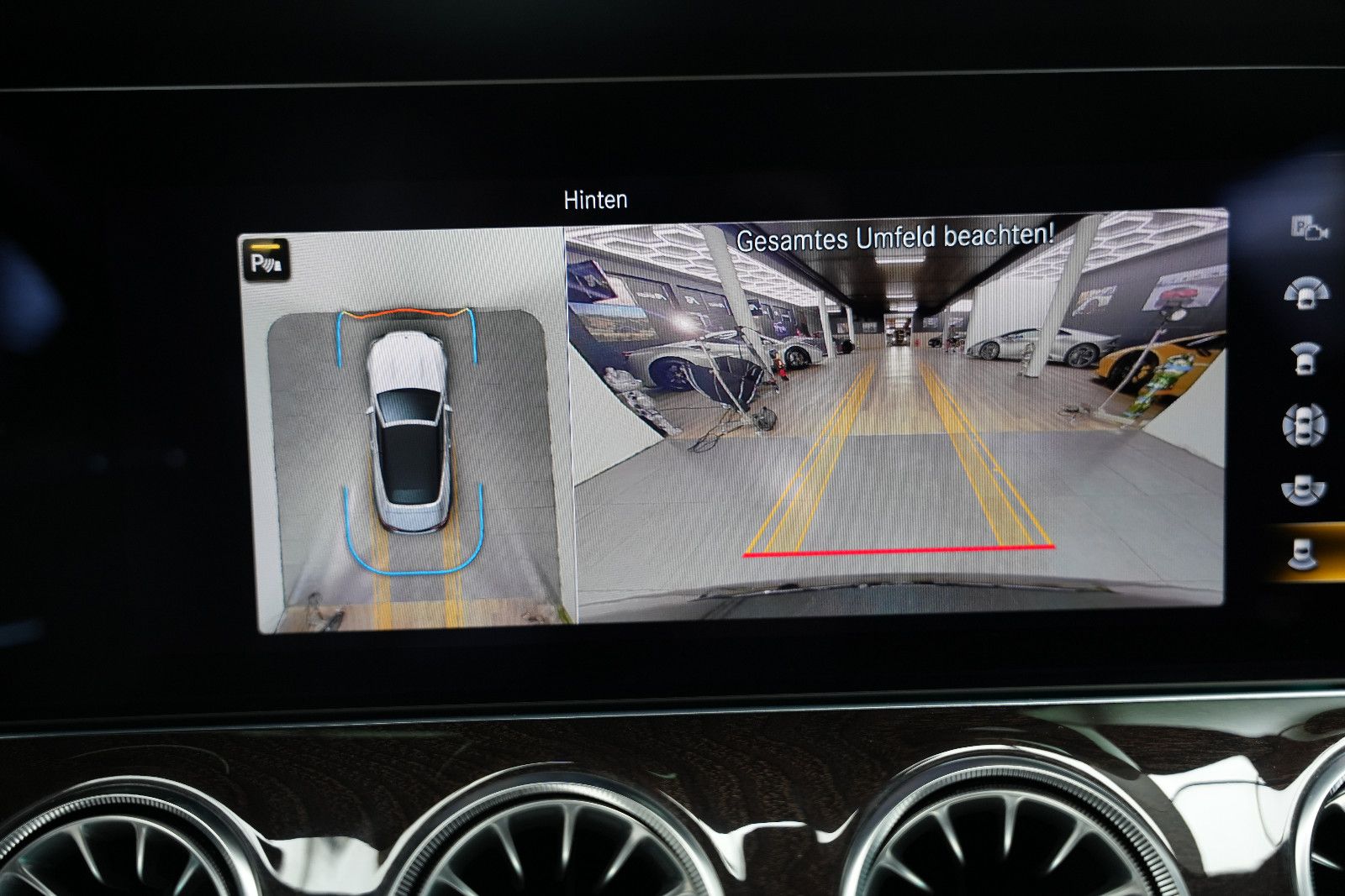 Fahrzeugabbildung Mercedes-Benz E 450 Cabrio AMG/BURMESTER/HUD/AMBIENTE/MASSAGE/
