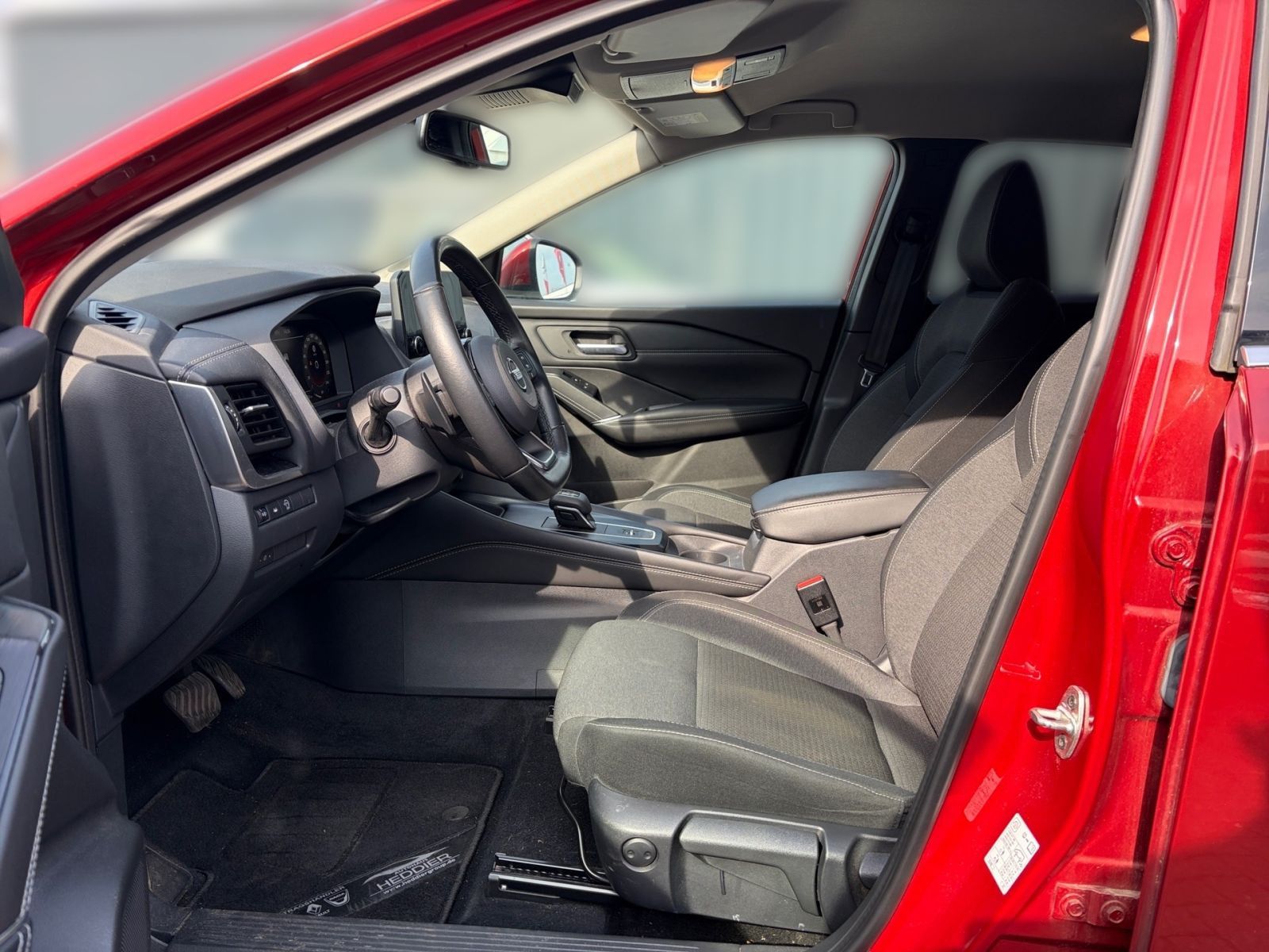 Fahrzeugabbildung Nissan Qashqai 1.3 DIG-T N-Connecta*AUTOMATIK*SHZ*360°K