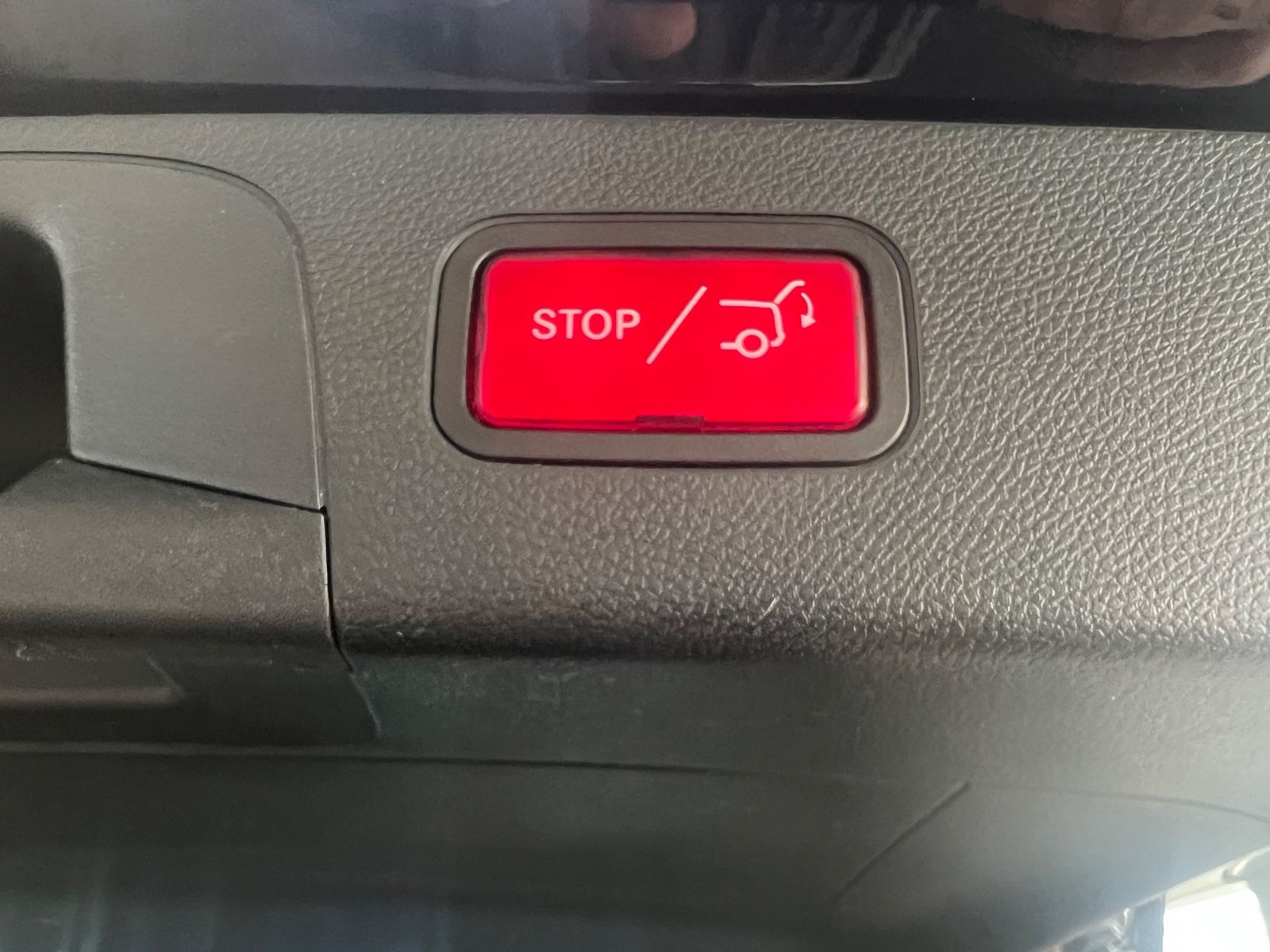 Fahrzeugabbildung Mercedes-Benz GLC 200 4Matic AMG LINE Night Pkaet *1.HAND*