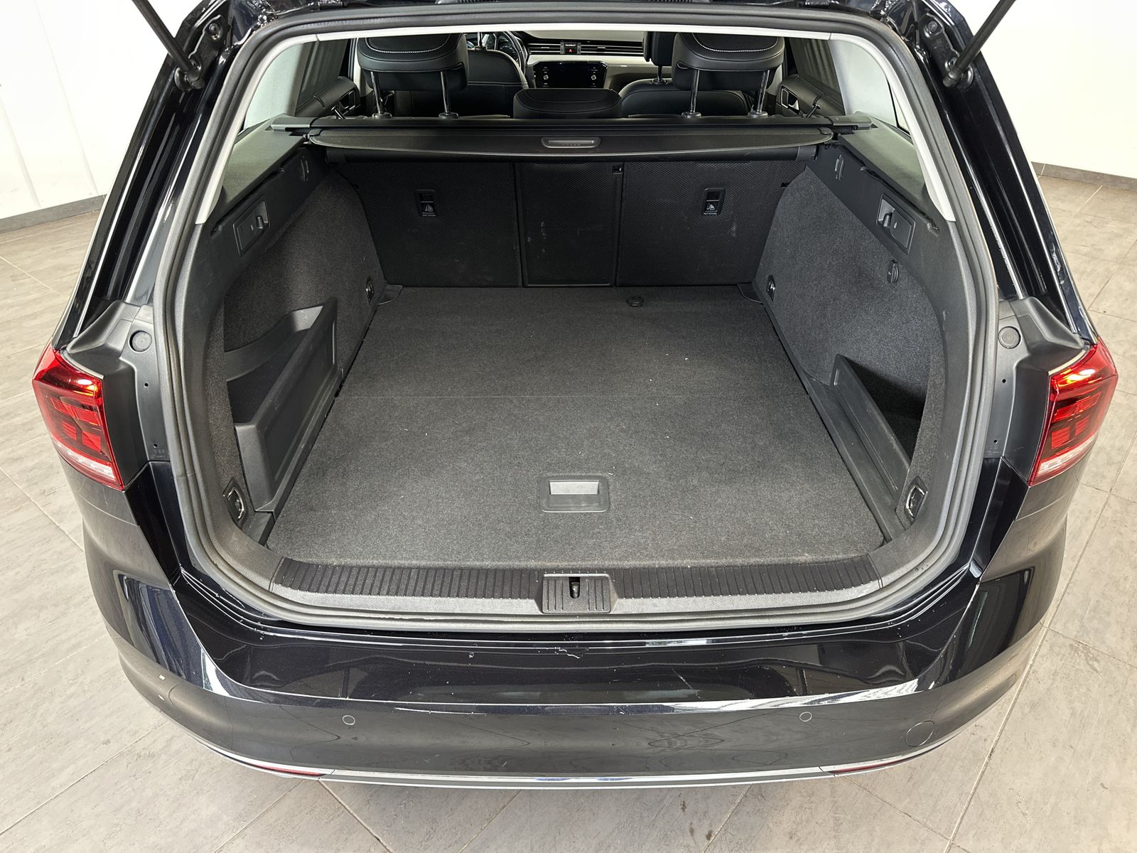 Fahrzeugabbildung Volkswagen Passat Variant 1.4 TSI DSG GTE NAV+LED+ACC+LEDER