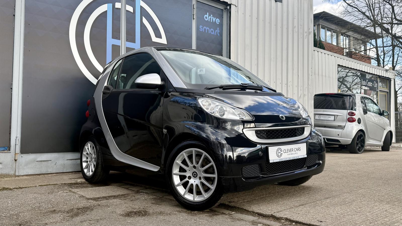 Smart ForTwo COUPE*PASSION*NAVI*KLIMA*PANO*SITZHEIZUNG