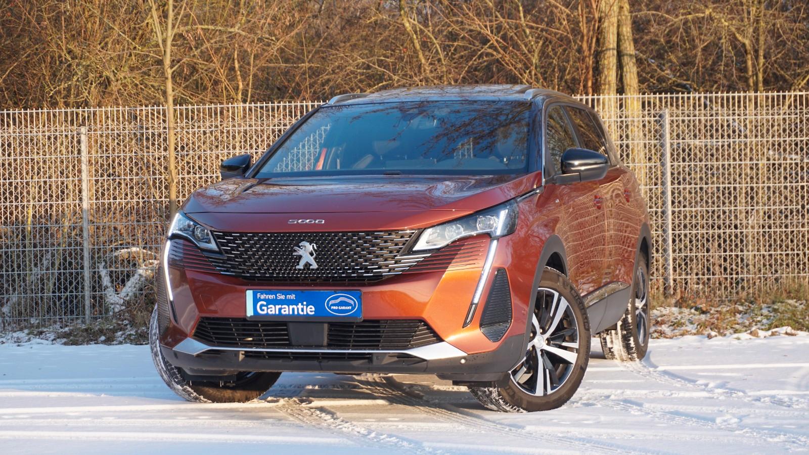 Peugeot 5008 GT PilotAs/Pano/AHK/Cam/TWA/7-Sitze/Massage