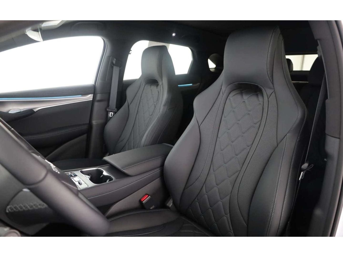 BYD SEALION 7