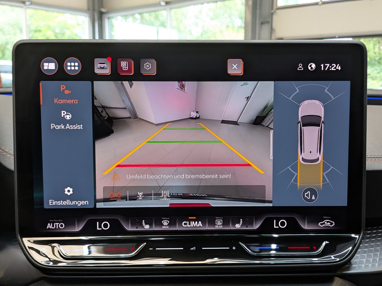Fahrzeugabbildung CUPRA Leon 1.5 eTSI DINAMICA*MATRIX*ACC*PANO*AHK 5J-Ga