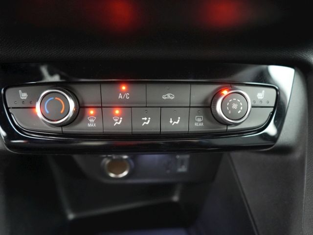 Corsa F FACELIFT+LED LICHT+SITZ-/LENKRADHEIZUNG+