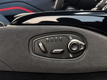 2022 Aston Martin V8 VANTAGE 缩略图 20