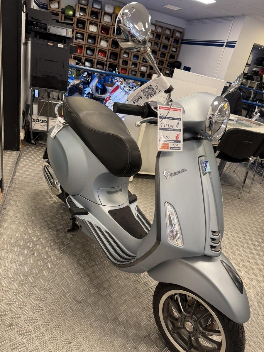 Vespa Primavera S 125 ccm Holiday