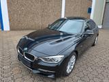 BMW 318 Baureihe 3 Lim. 318 d - BMW 318 in Oberhausen