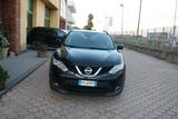 Nissan Qashqai 1.5 dCi Tekna Tetto-panor.Navi Te - Nissan Qashqai mit Diesel-Antrieb: Kombi