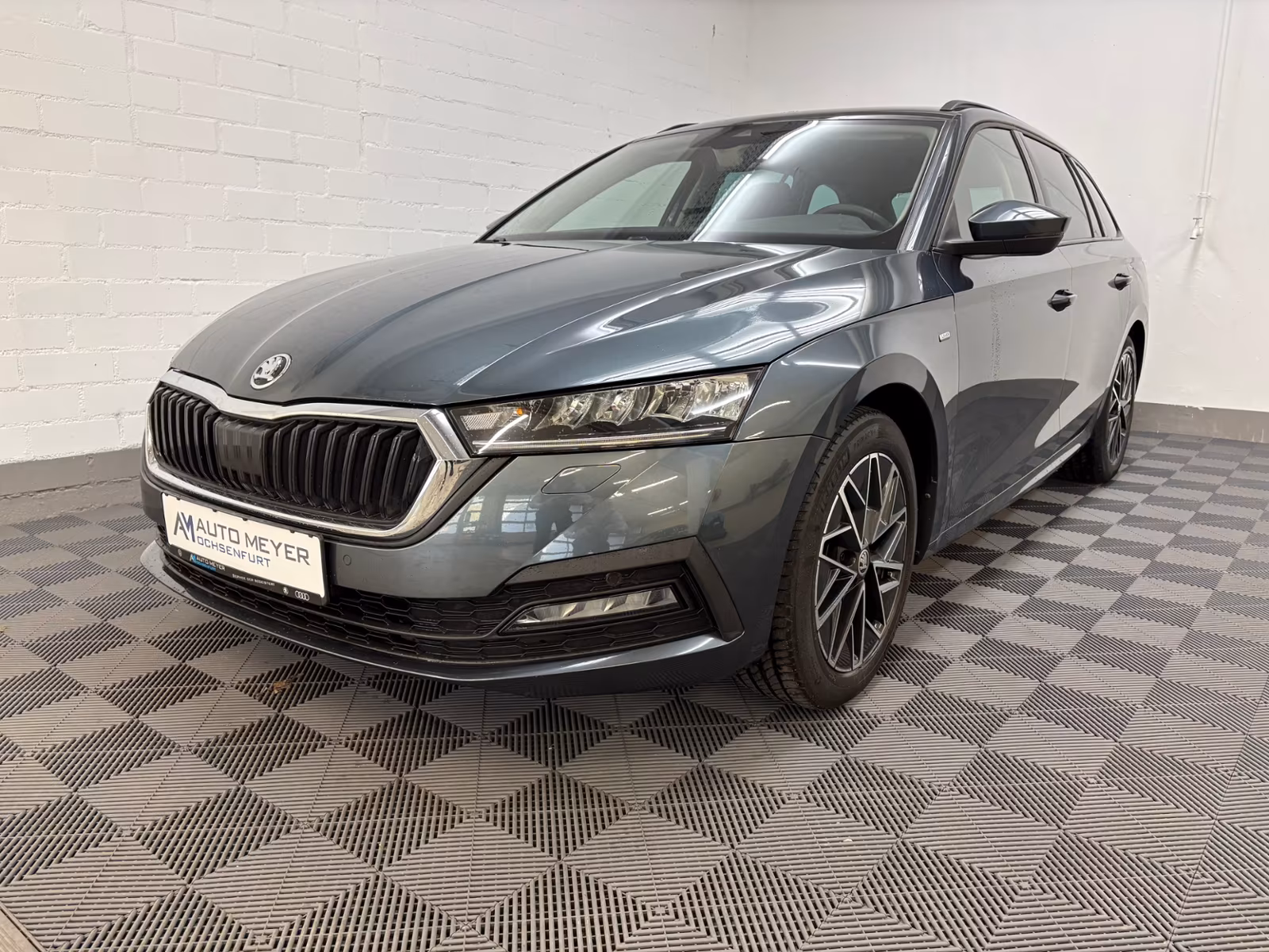 Skoda Octavia Combi 1.5 TSI  e-TEC Clever LED Kamera S