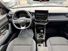 Fahrzeugabbildung Duster III TCe 130 Expression Digitales Cockpit