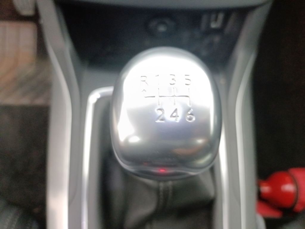 Fahrzeugabbildung Peugeot 308 Allure 1.2T NAVI/LED/PDC/TEMPOMAT