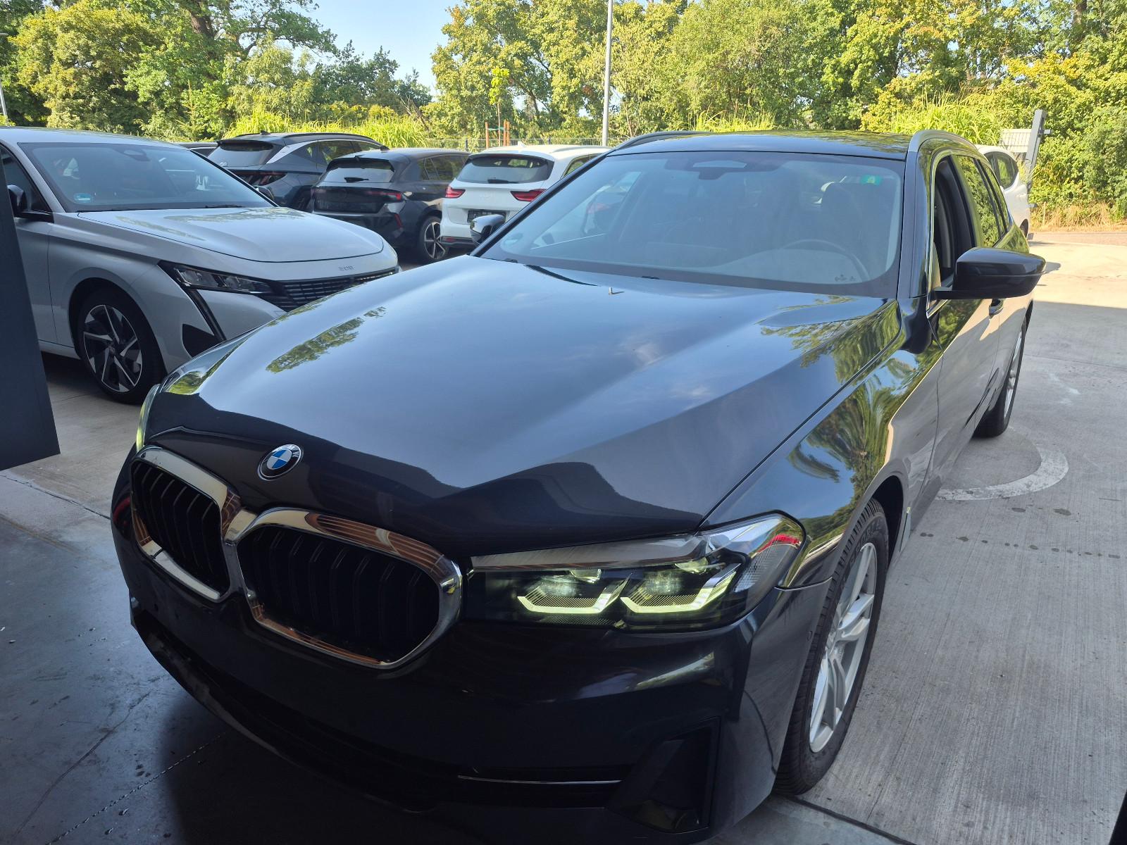 BMW 520 5 Touring 520 i +LEDER+PANORAMA+LED+NAVI