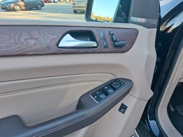 Mercedes ML 350 - 8
