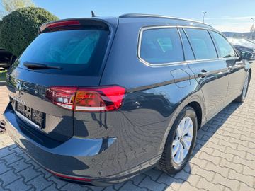 Volkswagen Passat Variant - 4