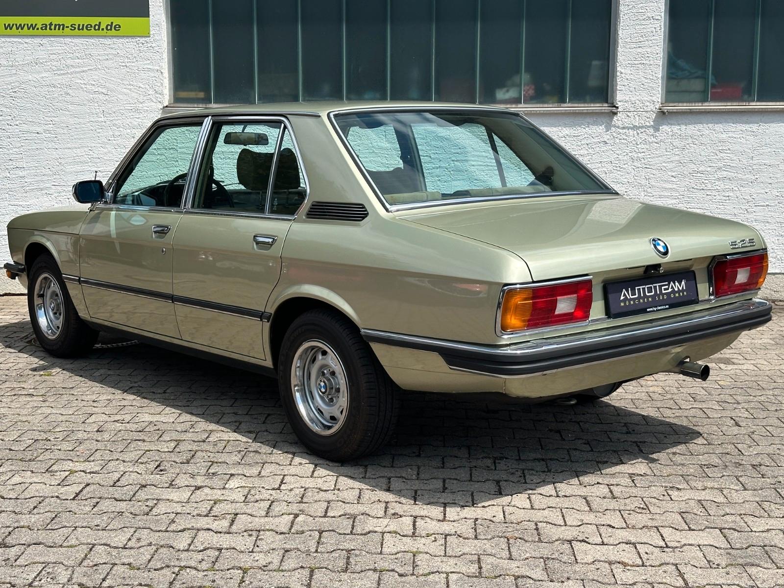 BMW 525 E12 150 CH BVM - TOIT OUVRANT