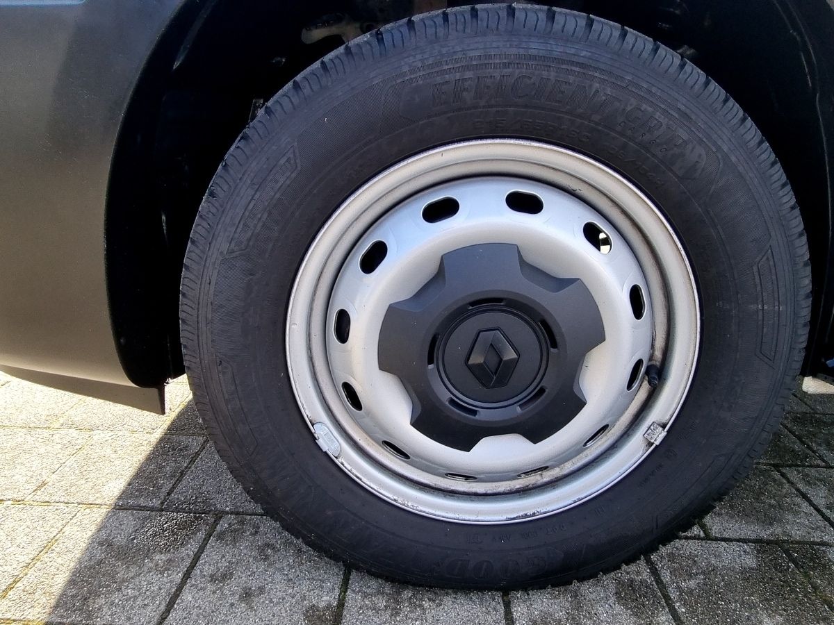 Fahrzeugabbildung Renault Trafic Lkw Komfort L1H1 3,0t Energy dCi 145