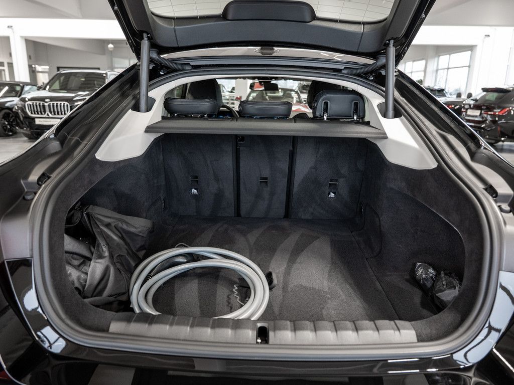 BMW i4 - Bild 14