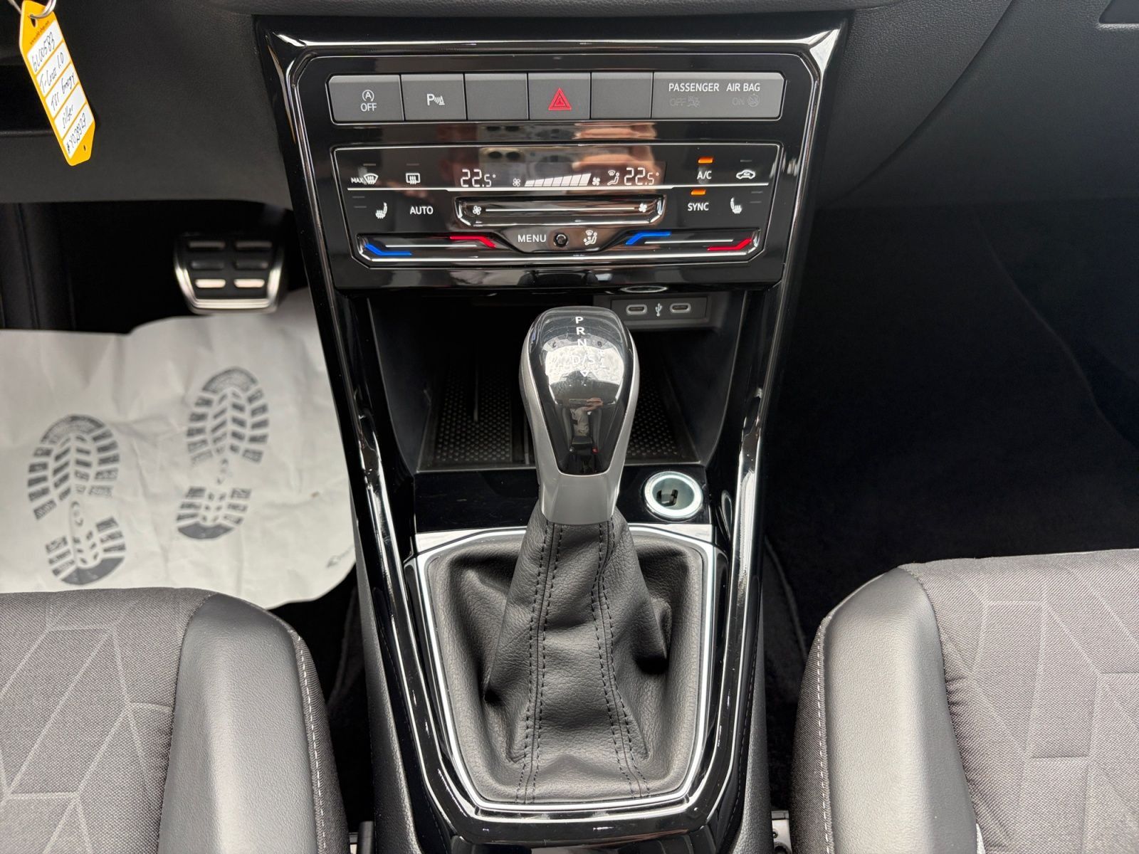Volkswagen T-Cross - Bild 12
