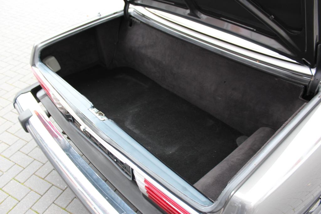 Mercedes-Benz SL 380