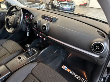 Audi A3 Sportback ambition *1. Hand*AHK*Klima*Radio*