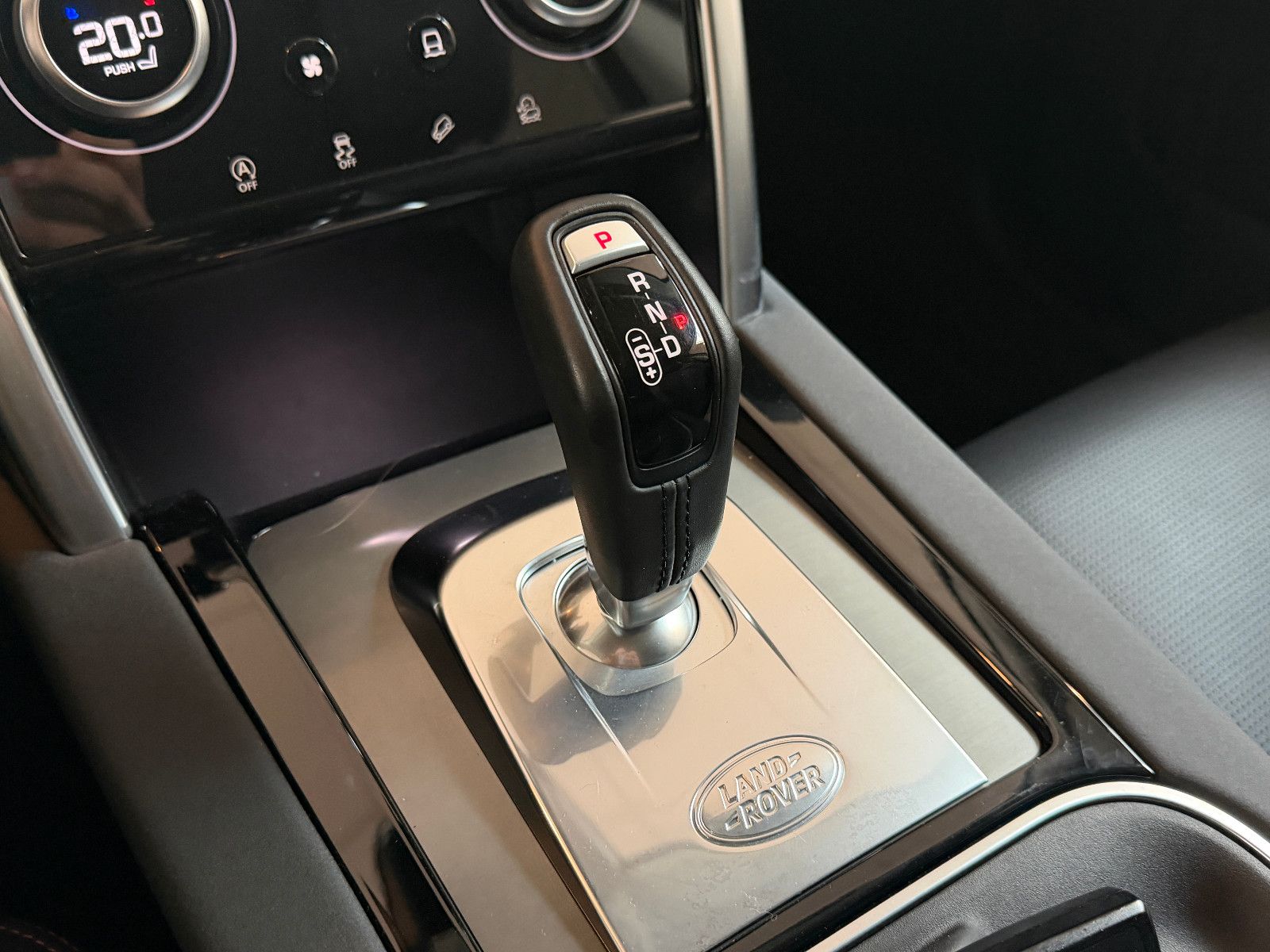 Fahrzeugabbildung Land Rover Discovery Sport R-Dynamic S AWD/LEDER/KAMERA/ACC