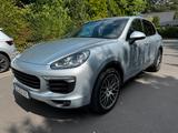 Porsche Cayenne Diesel*Luftfederung*Facelift* - Porsche Gebrauchtwagen in Bonn