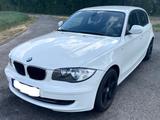 BMW 116d KLIMA TEMPOMAT BC SITZHEIZUNG ALUFELGEN - BMW 116 aus 2010 mit Diesel-Antrieb: Limousine